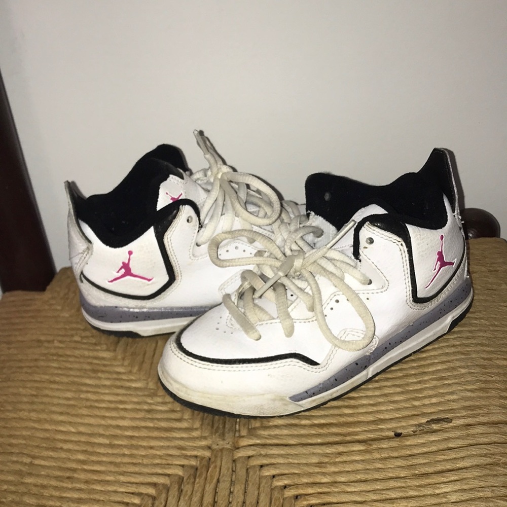 Jordan girls tennis shoes.